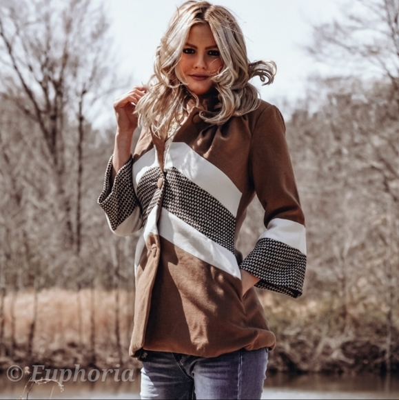 Color Block Jacket - Picture 2 of 4